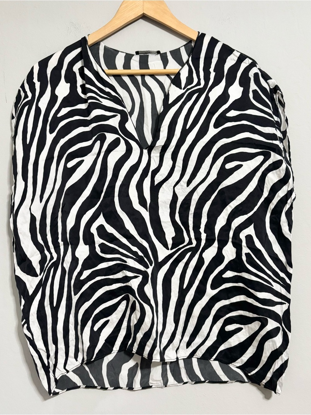 RUTI Zebra Print 100% Silk Black & White Sleeveless Blouse
